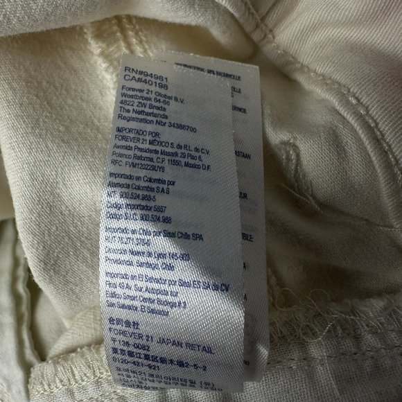 Forever 21 Women's Premium Denim Lace Hem Mid Rise Shorts,‎ Size 27, Cream - Picture 6 of 7